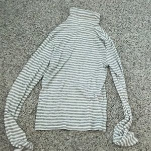 Soft Stripped Turtle Neck